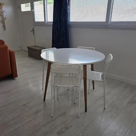 Apartamento Townhouse For 5 Between Paris &