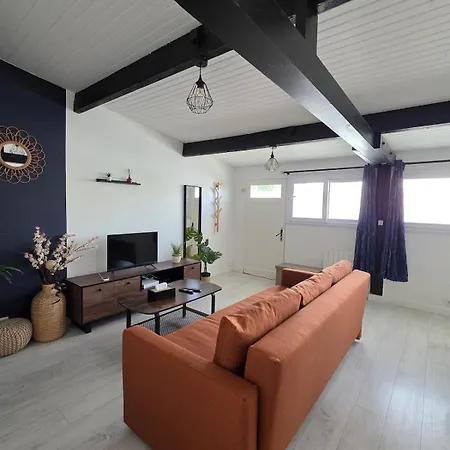 Apartament Townhouse For 5 Between Paris &